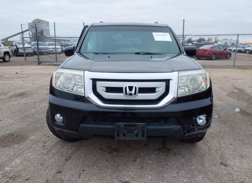 Photo 12 of 2011 Honda Pilot TOURING (VIN 5FNYF3H95BB051181)