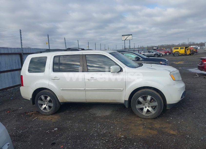 Photo 13 of 2012 Honda Pilot TOURING (VIN 5FNYF3H95CB012513)