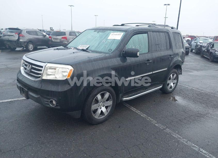Photo 2 of 2015 Honda Pilot TOURING (VIN 5FNYF3H95FB028800)