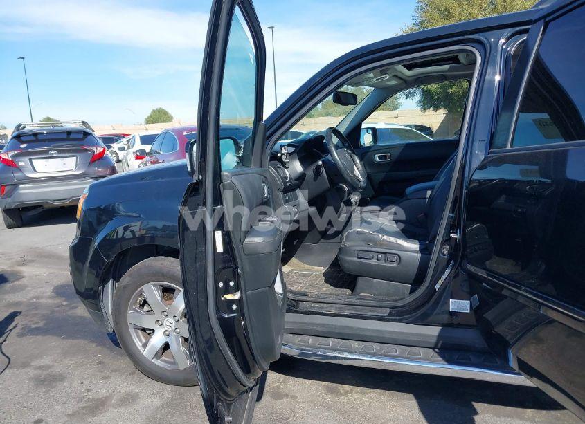 Photo 5 of 2015 Honda Pilot TOURING (VIN 5FNYF3H95FB028800)