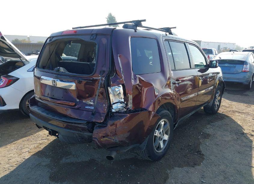 Photo 4 of 2010 Honda Pilot TOURING (VIN 5FNYF3H96AB021718)