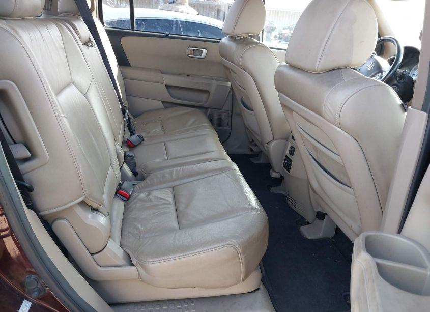 Photo 8 of 2010 Honda Pilot TOURING (VIN 5FNYF3H96AB021718)