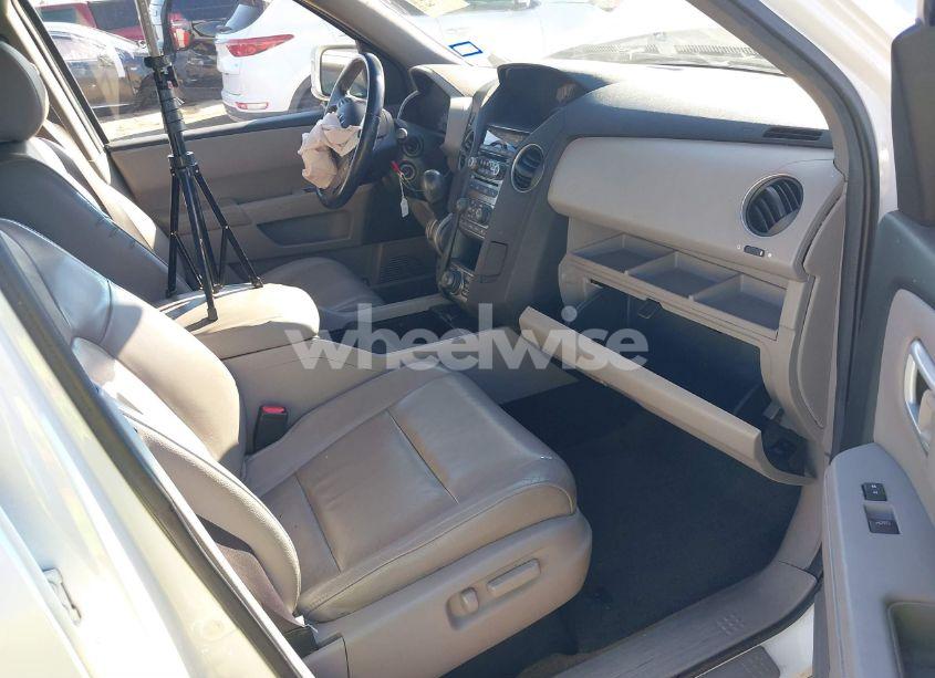 Photo 5 of 2013 Honda Pilot TOURING (VIN 5FNYF3H96DB023473)