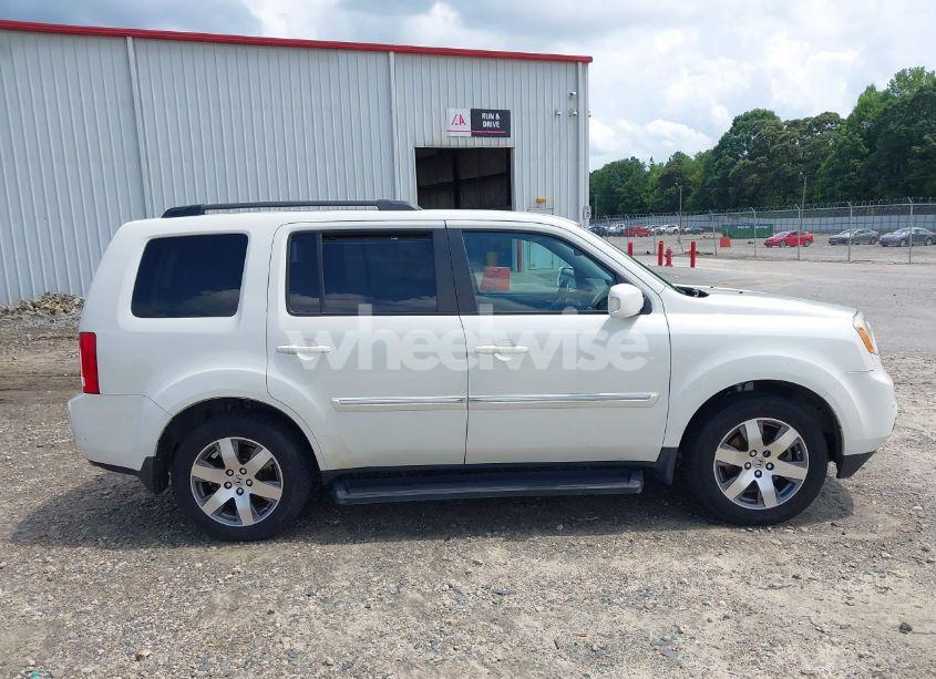 Photo 13 of 2015 Honda Pilot TOURING (VIN 5FNYF3H96FB017515)