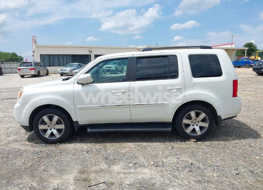 Photo 14 of 2015 Honda Pilot TOURING (VIN 5FNYF3H96FB017515)