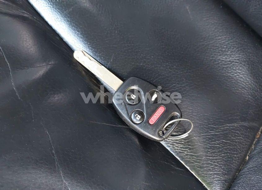 Photo 11 of 2011 Honda Pilot TOURING (VIN 5FNYF3H97BB008655)