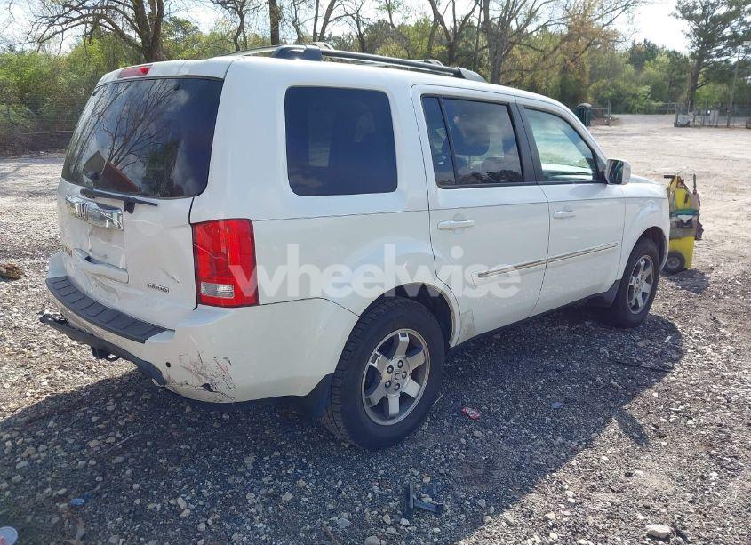 Photo 4 of 2011 Honda Pilot TOURING (VIN 5FNYF3H97BB008655)