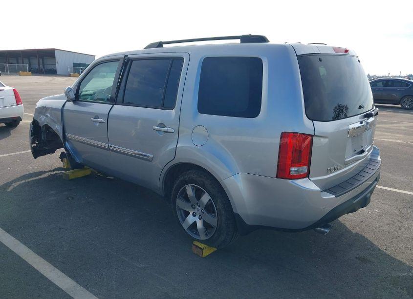 Photo 3 of 2012 Honda Pilot TOURING (VIN 5FNYF3H97CB005076)