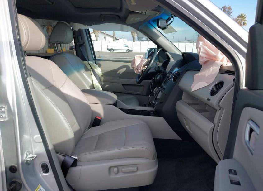 Photo 5 of 2012 Honda Pilot TOURING (VIN 5FNYF3H97CB005076)