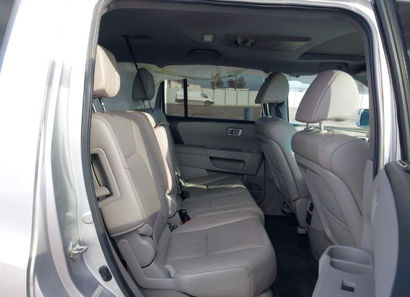 Photo 8 of 2012 Honda Pilot TOURING (VIN 5FNYF3H97CB005076)