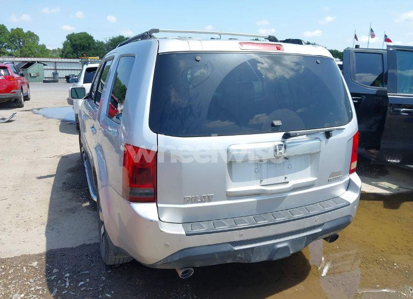 Photo 3 of 2012 Honda Pilot TOURING (VIN 5FNYF3H97CB023450)