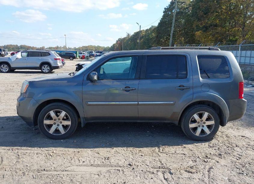 Photo 14 of 2013 Honda Pilot TOURING (VIN 5FNYF3H97DB024079)