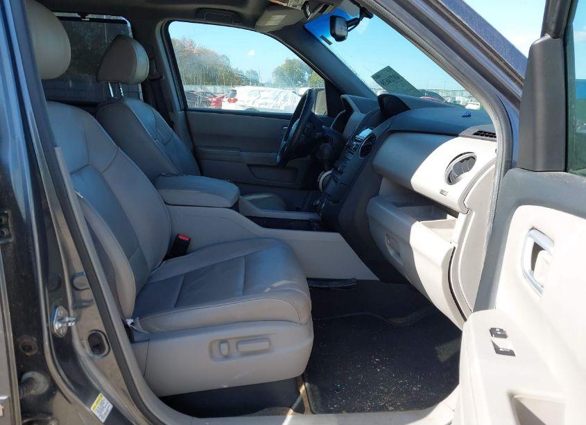 Photo 5 of 2013 Honda Pilot TOURING (VIN 5FNYF3H97DB024079)