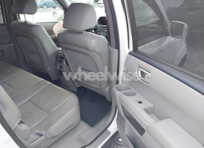 Photo 8 of 2014 Honda Pilot TOURING (VIN 5FNYF3H97EB020048)