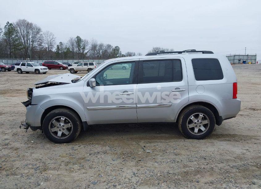 Photo 15 of 2011 Honda Pilot TOURING (VIN 5FNYF3H98BB048050)