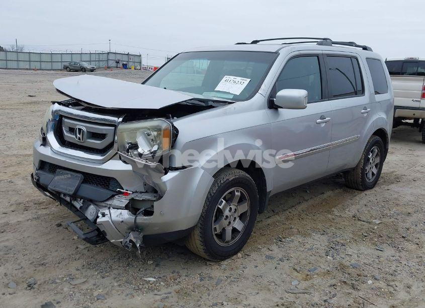 Photo 2 of 2011 Honda Pilot TOURING (VIN 5FNYF3H98BB048050)