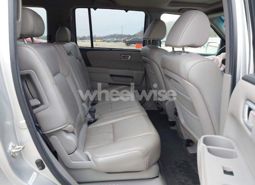 Photo 8 of 2011 Honda Pilot TOURING (VIN 5FNYF3H98BB048050)