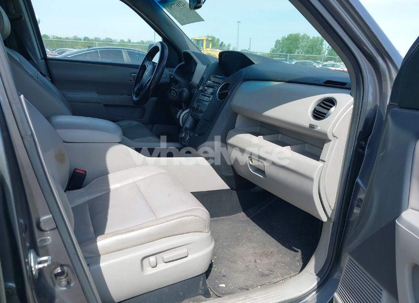 Photo 5 of 2012 Honda Pilot TOURING (VIN 5FNYF3H98CB027068)