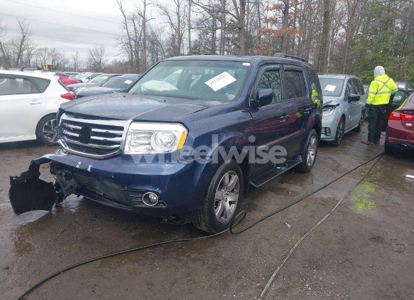 Photo 2 of 2014 Honda Pilot TOURING (VIN 5FNYF3H98EB009284)