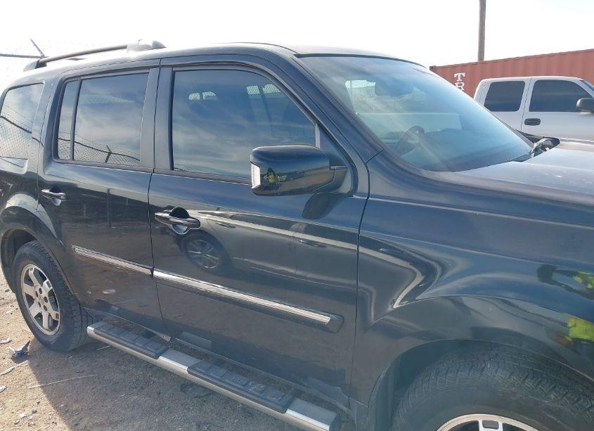 Photo 13 of 2010 Honda Pilot TOURING (VIN 5FNYF3H99AB023382)