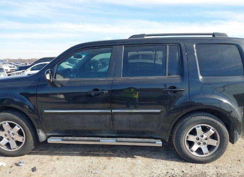Photo 14 of 2010 Honda Pilot TOURING (VIN 5FNYF3H99AB023382)