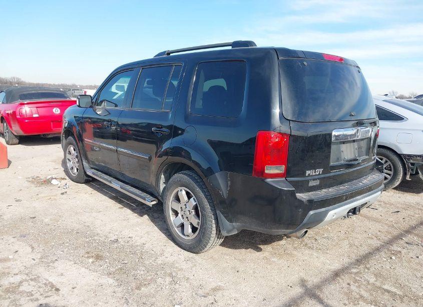 Photo 3 of 2010 Honda Pilot TOURING (VIN 5FNYF3H99AB023382)