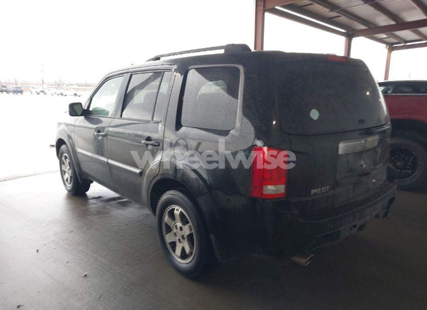 Photo 3 of 2011 Honda Pilot TOURING (VIN 5FNYF3H99BB043956)