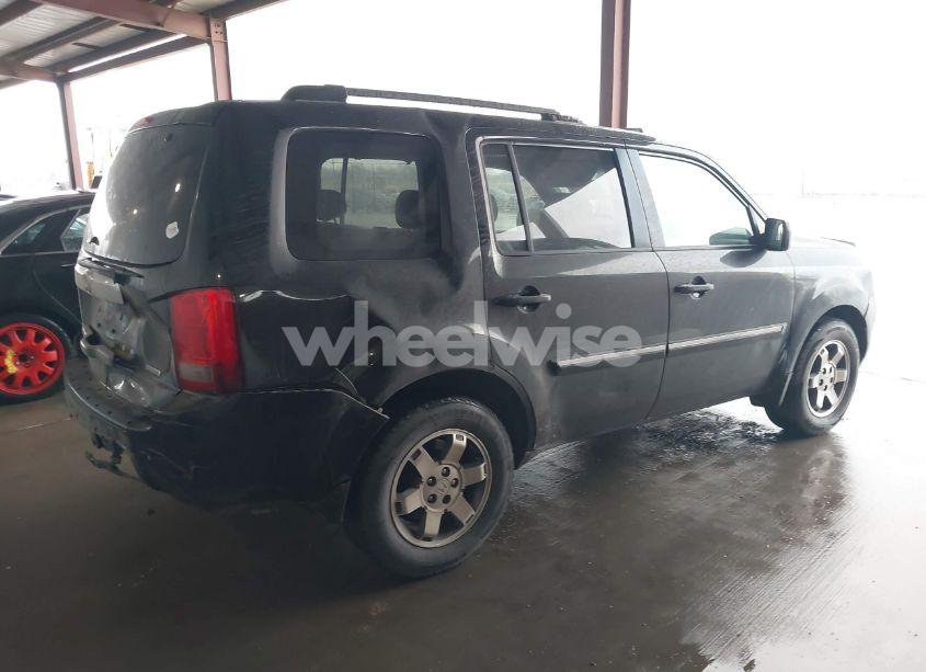 Photo 4 of 2011 Honda Pilot TOURING (VIN 5FNYF3H99BB043956)