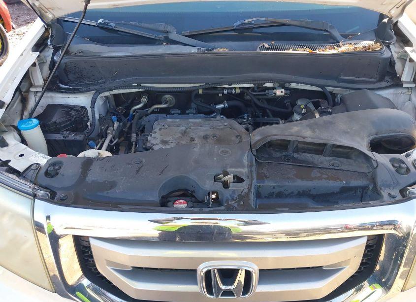 Photo 10 of 2011 Honda Pilot TOURING (VIN 5FNYF3H99BB045951)