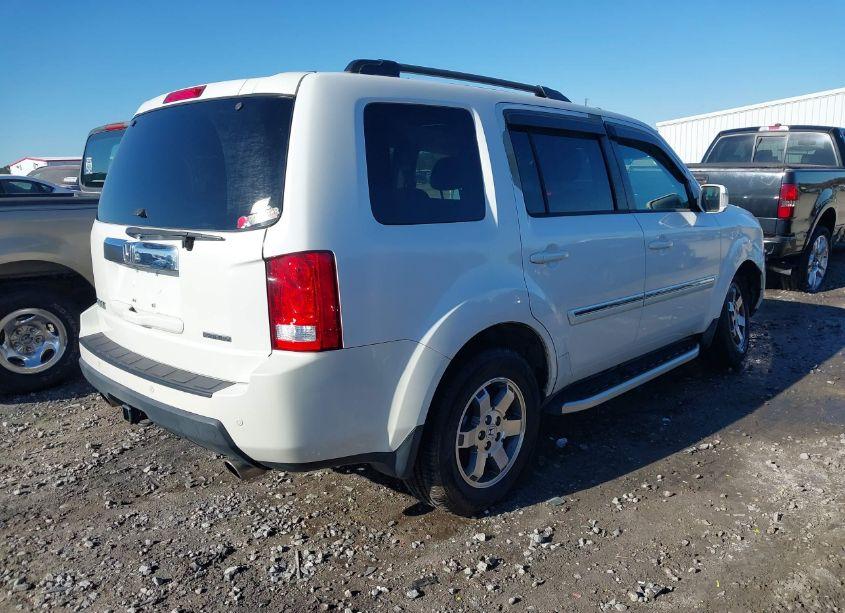 Photo 4 of 2011 Honda Pilot TOURING (VIN 5FNYF3H99BB045951)