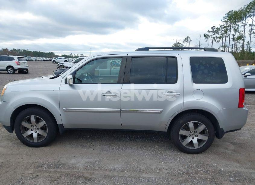 Photo 14 of 2012 Honda Pilot TOURING (VIN 5FNYF3H99CB041903)