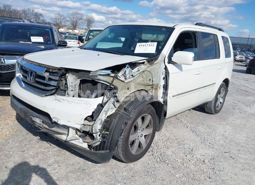 Photo 2 of 2014 Honda Pilot TOURING (VIN 5FNYF3H99EB017555)