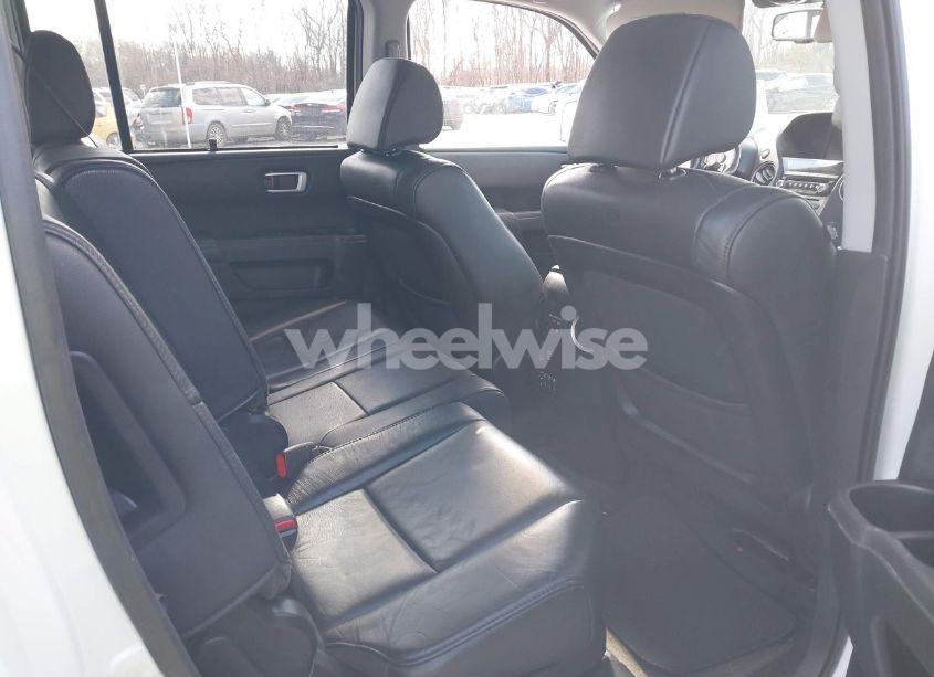 Photo 8 of 2014 Honda Pilot TOURING (VIN 5FNYF3H99EB017555)