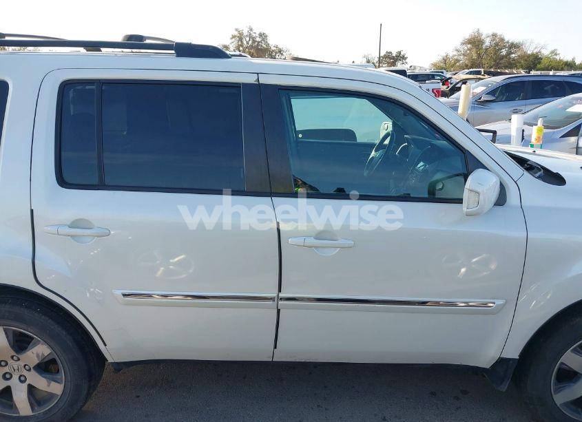 Photo 14 of 2014 Honda Pilot TOURING (VIN 5FNYF3H99EB018530)