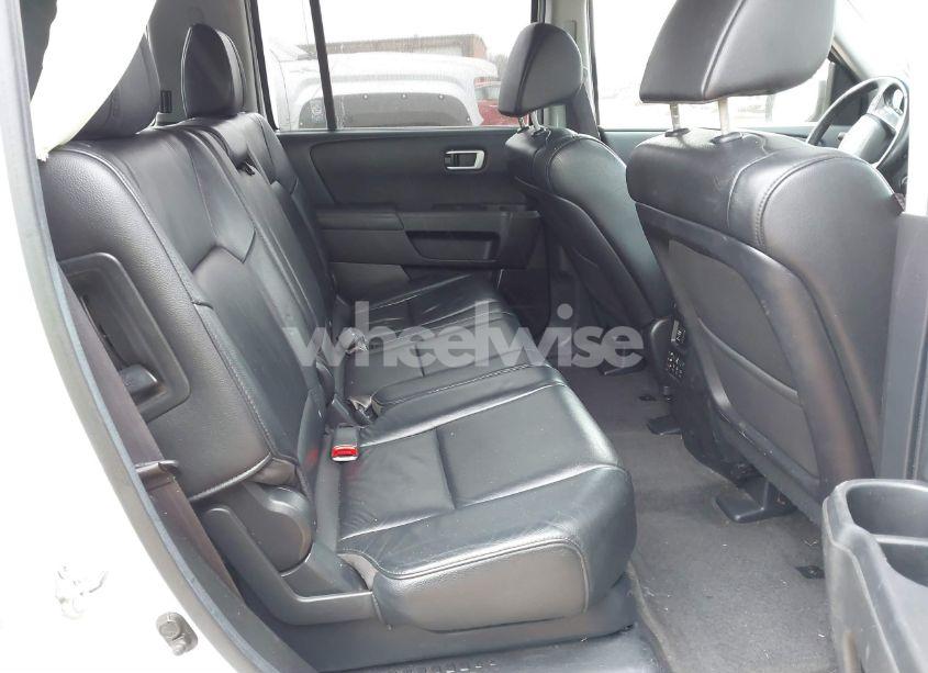 Photo 8 of 2012 Honda Pilot TOURING (VIN 5FNYF3H9XCB018579)