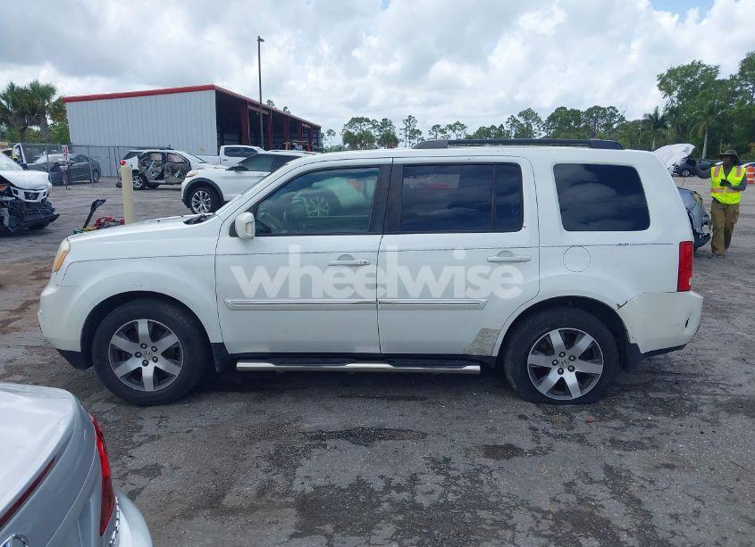 Photo 15 of 2012 Honda Pilot TOURING (VIN 5FNYF3H9XCB035494)