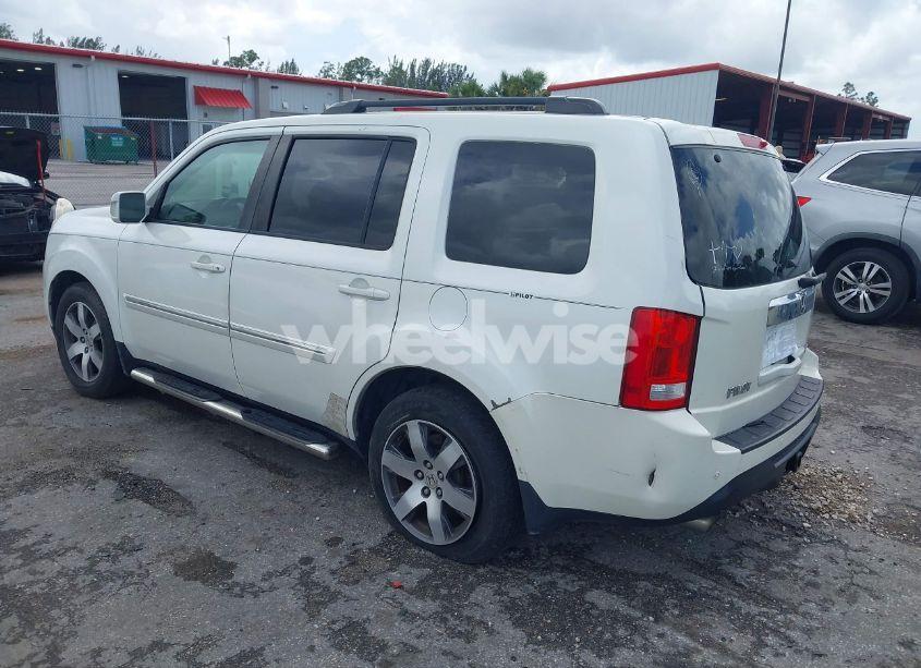 Photo 3 of 2012 Honda Pilot TOURING (VIN 5FNYF3H9XCB035494)