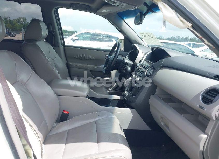 Photo 5 of 2012 Honda Pilot TOURING (VIN 5FNYF3H9XCB035494)