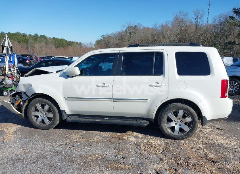 Photo 14 of 2013 Honda Pilot TOURING (VIN 5FNYF3H9XDB003646)