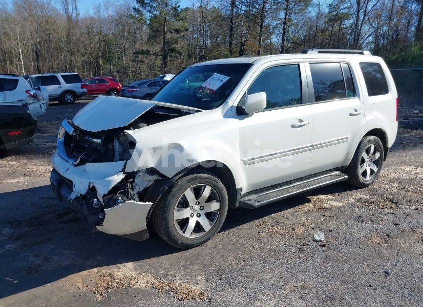 Photo 2 of 2013 Honda Pilot TOURING (VIN 5FNYF3H9XDB003646)