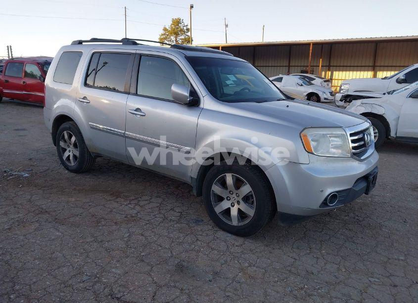 2013 Honda Pilot TOURING (VIN 5FNYF3H9XDB024349) main photo