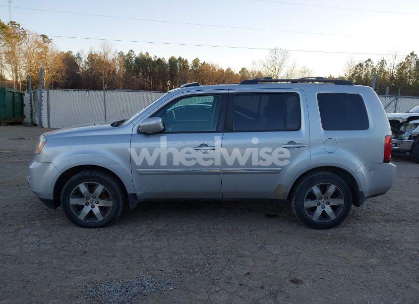 Photo 14 of 2013 Honda Pilot TOURING (VIN 5FNYF3H9XDB024349)