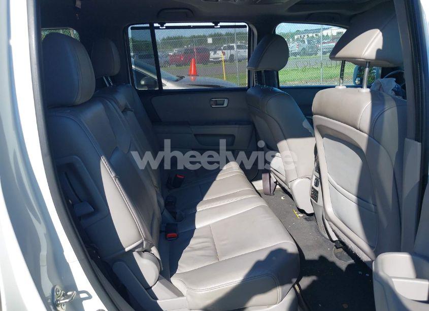 Photo 8 of 2015 Honda Pilot TOURING (VIN 5FNYF3H9XFB018506)