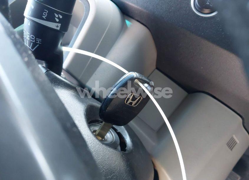 Photo 11 of 2009 Honda Pilot LX (VIN 5FNYF48239B048315)