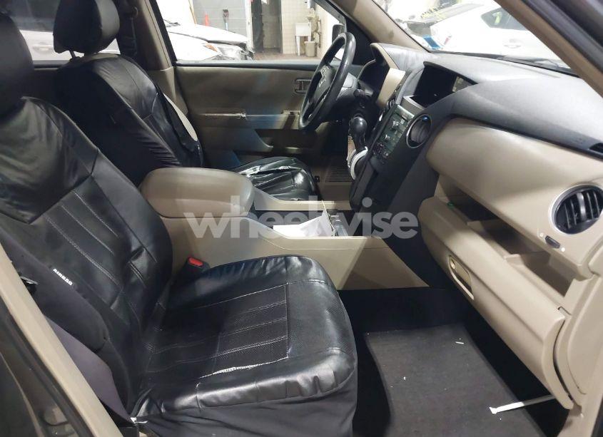 Photo 5 of 2009 Honda Pilot EX (VIN 5FNYF48429B001391)