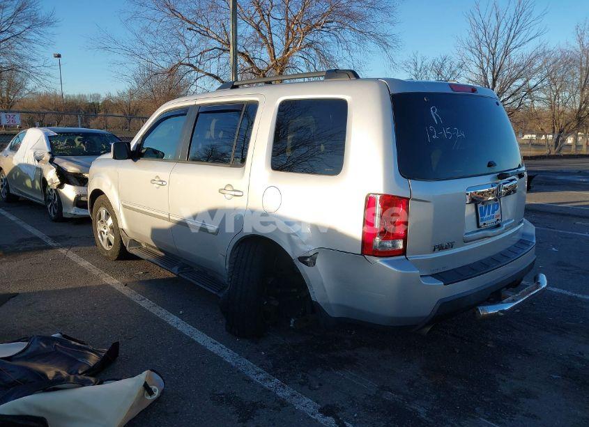 Photo 3 of 2009 Honda Pilot EX (VIN 5FNYF48429B002587)