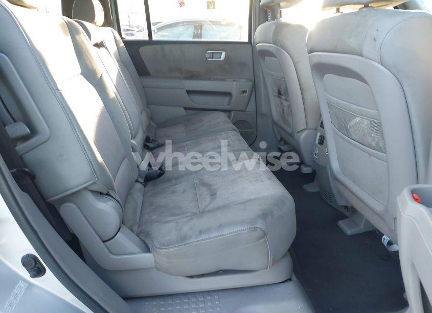 Photo 8 of 2009 Honda Pilot EX (VIN 5FNYF48429B002587)