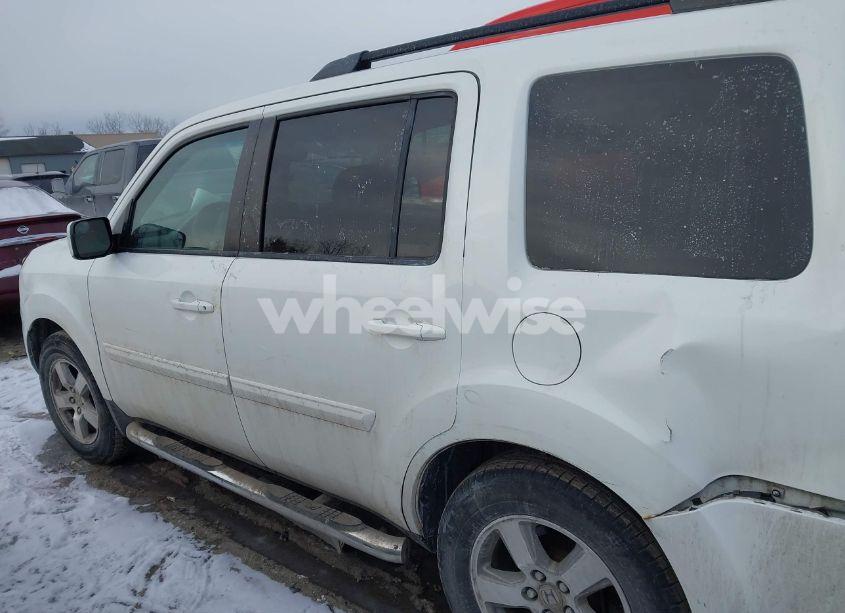 Photo 14 of 2009 Honda Pilot EX (VIN 5FNYF48449B042296)