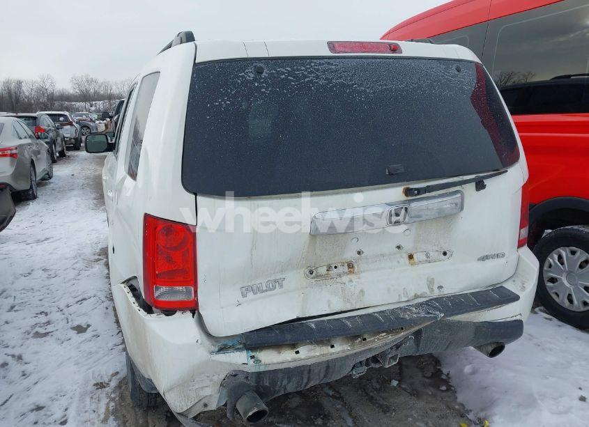 Photo 3 of 2009 Honda Pilot EX (VIN 5FNYF48449B042296)