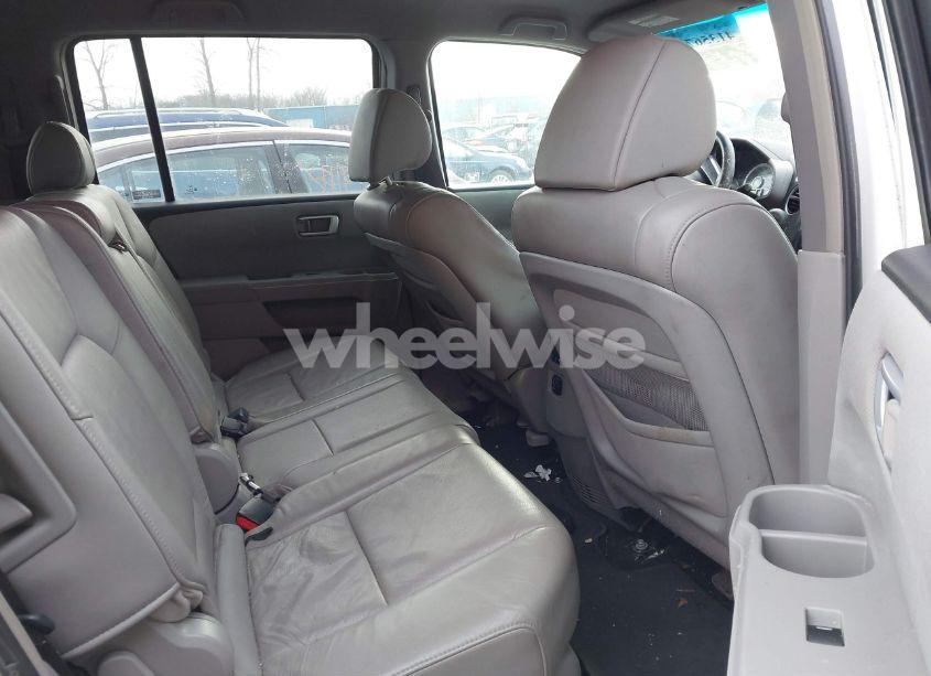 Photo 8 of 2009 Honda Pilot EX (VIN 5FNYF48449B042296)